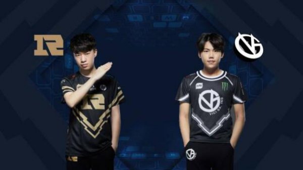 上为巴西队 上为巴西队