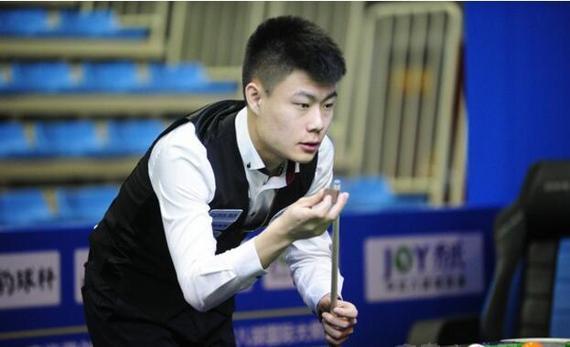 执法尺度更 执法尺度更