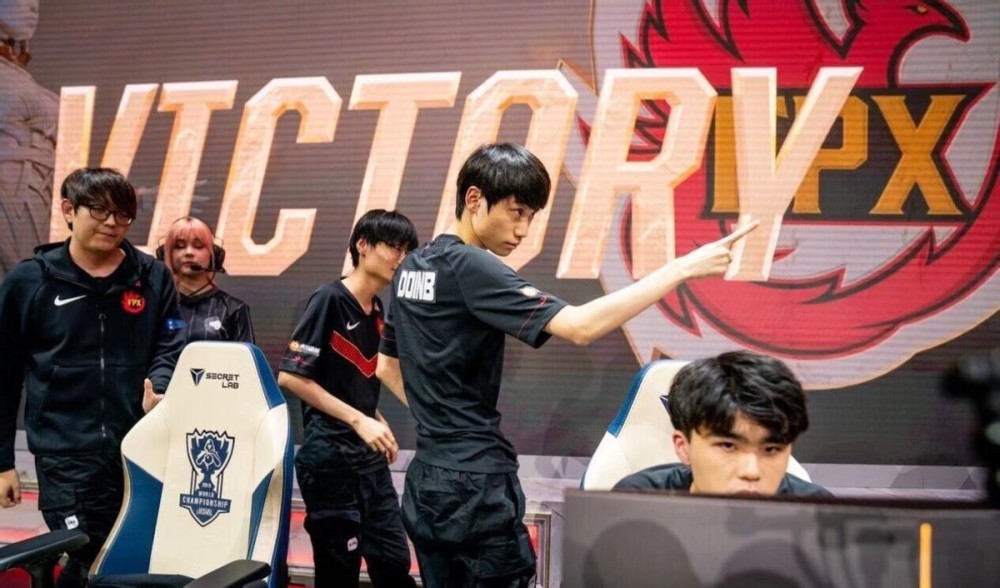 当前国际足 当前国际足