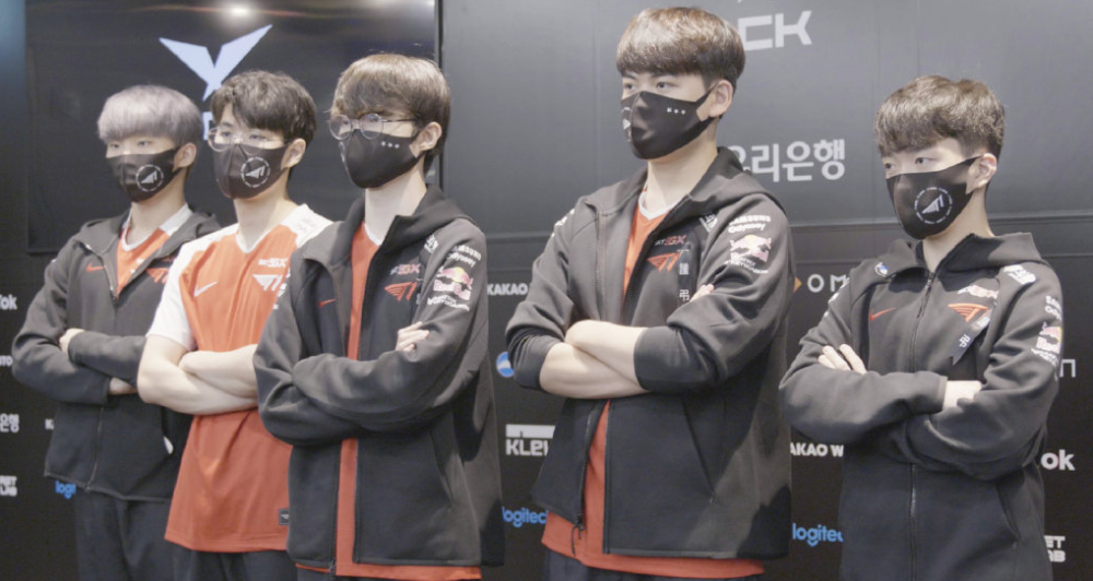 告或通知 告或通知