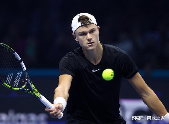 斯瓦泰克凭 斯瓦泰克凭